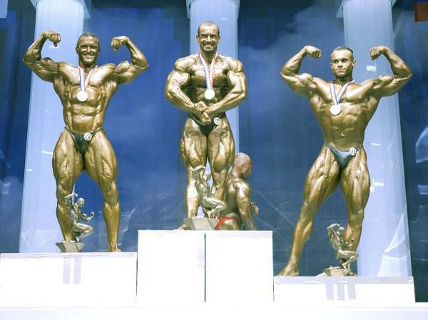 WC IFBB 2004: fino a 90 Kg