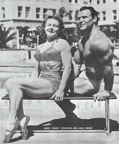 John Grimek insieme a Pudgy Stockton, prima body-builder femminile americana