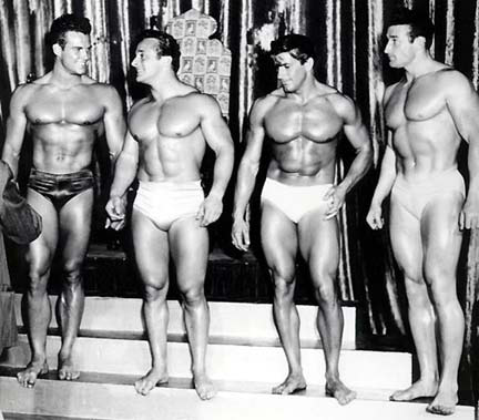 Steve Reeves, George Eifferman, Armand Tanny e Clarence Ross al Mr. USA Professional 1949